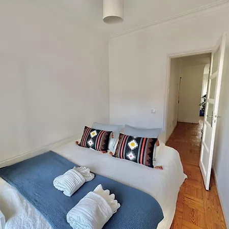 Apartamento Viver - Em Campo De Ourique Lisboa